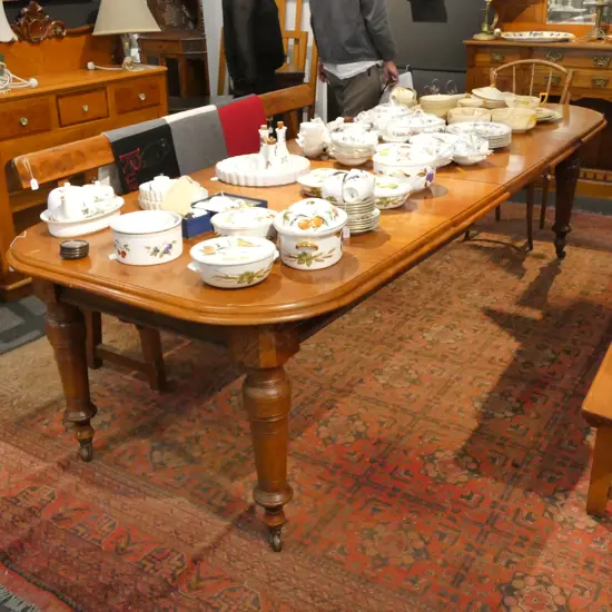 19thC CEDAR DINING EXTENSION DINING TABLE