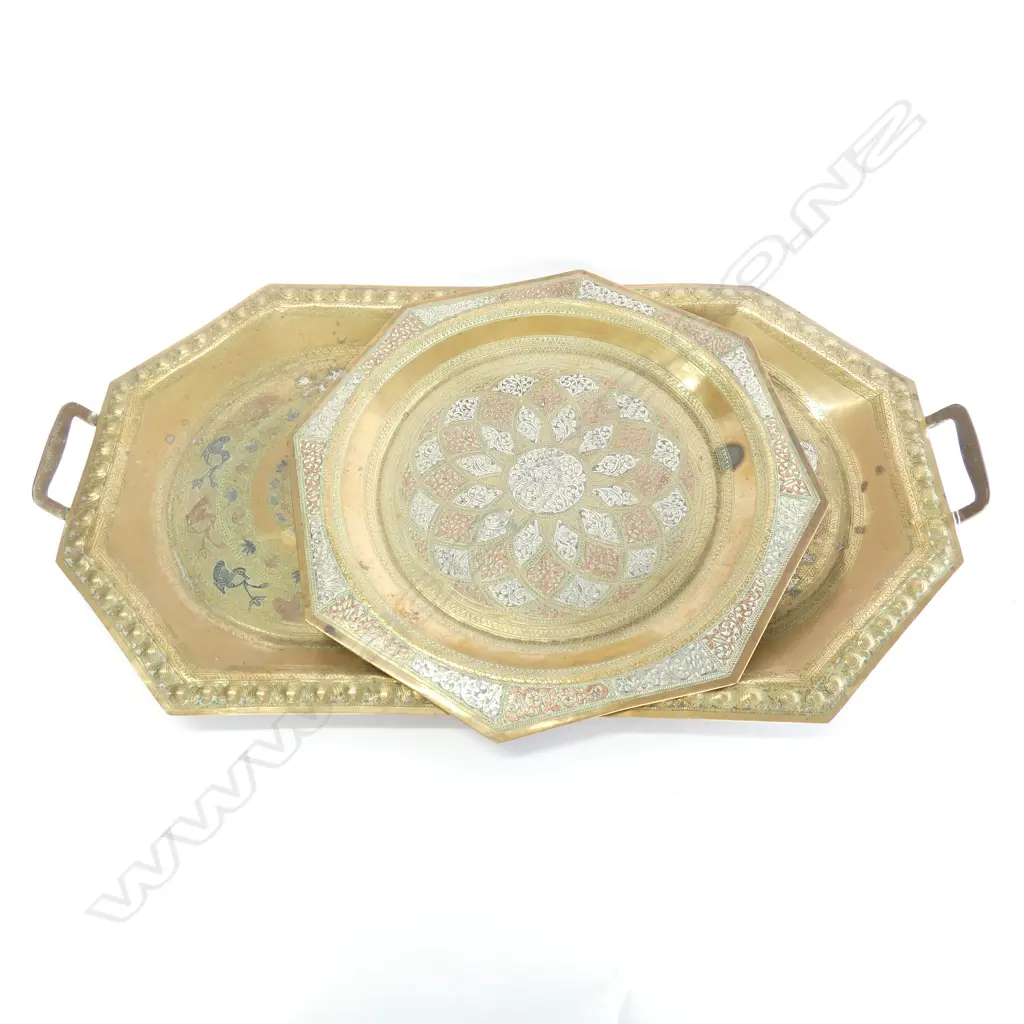 TWO DECORATIVE BRASS TRAYS Image 1++