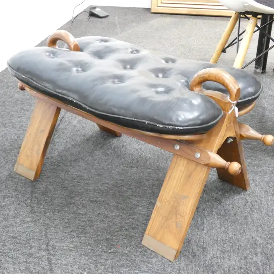 CAMEL STOOL
