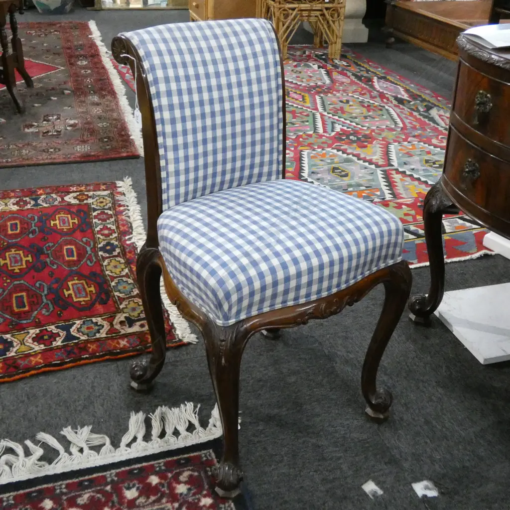 FRENCH STYLE GINGHAM FABRIC CHAIR Image 1++