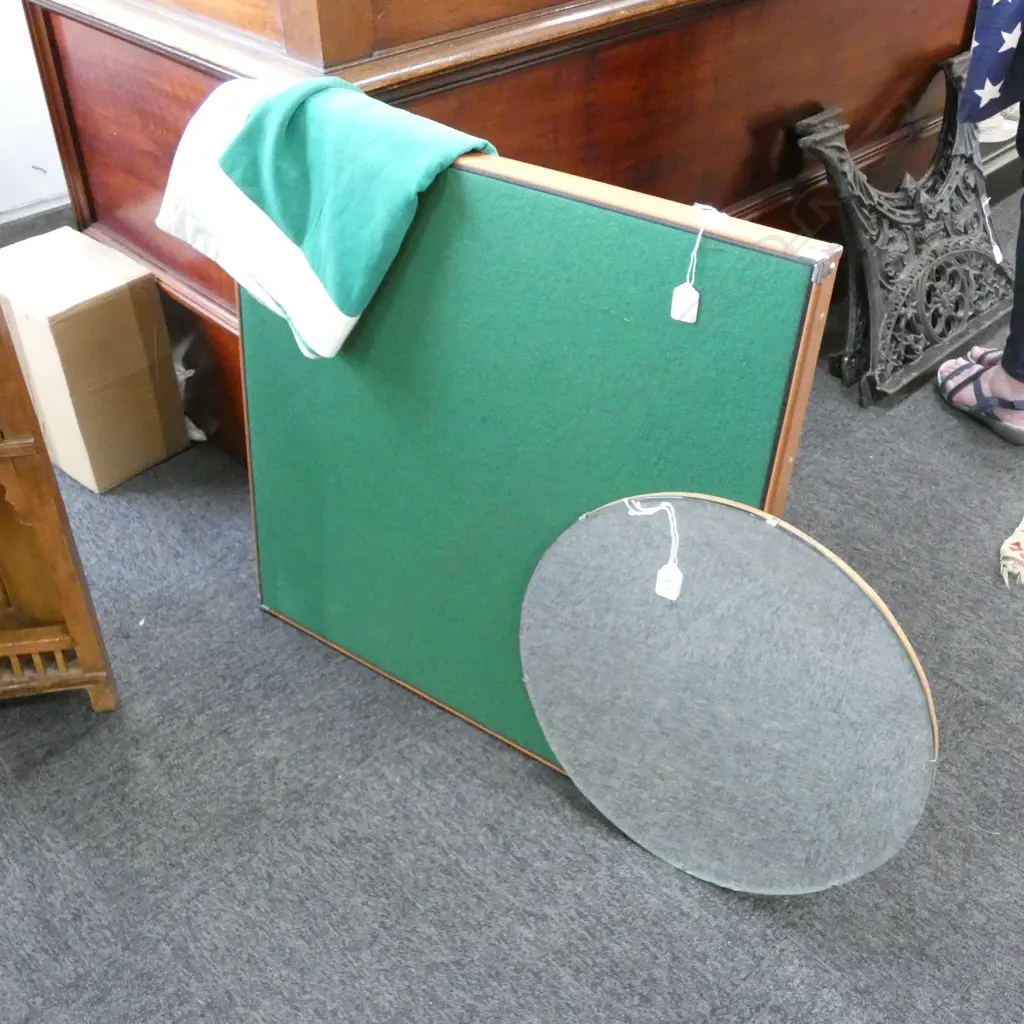 CIRCULAR MIRROR & BRIDGE TABLE w COVER Image 1++