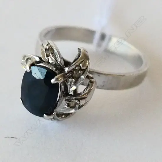 9CT W/GOLD SAPPHIRE & DIAMOND RING (one diamond missing)