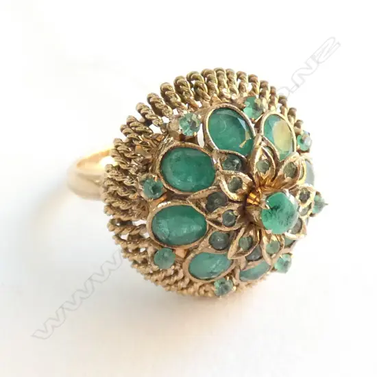 14CT INDIAN GOLD & EMERALD PRINCESS RING