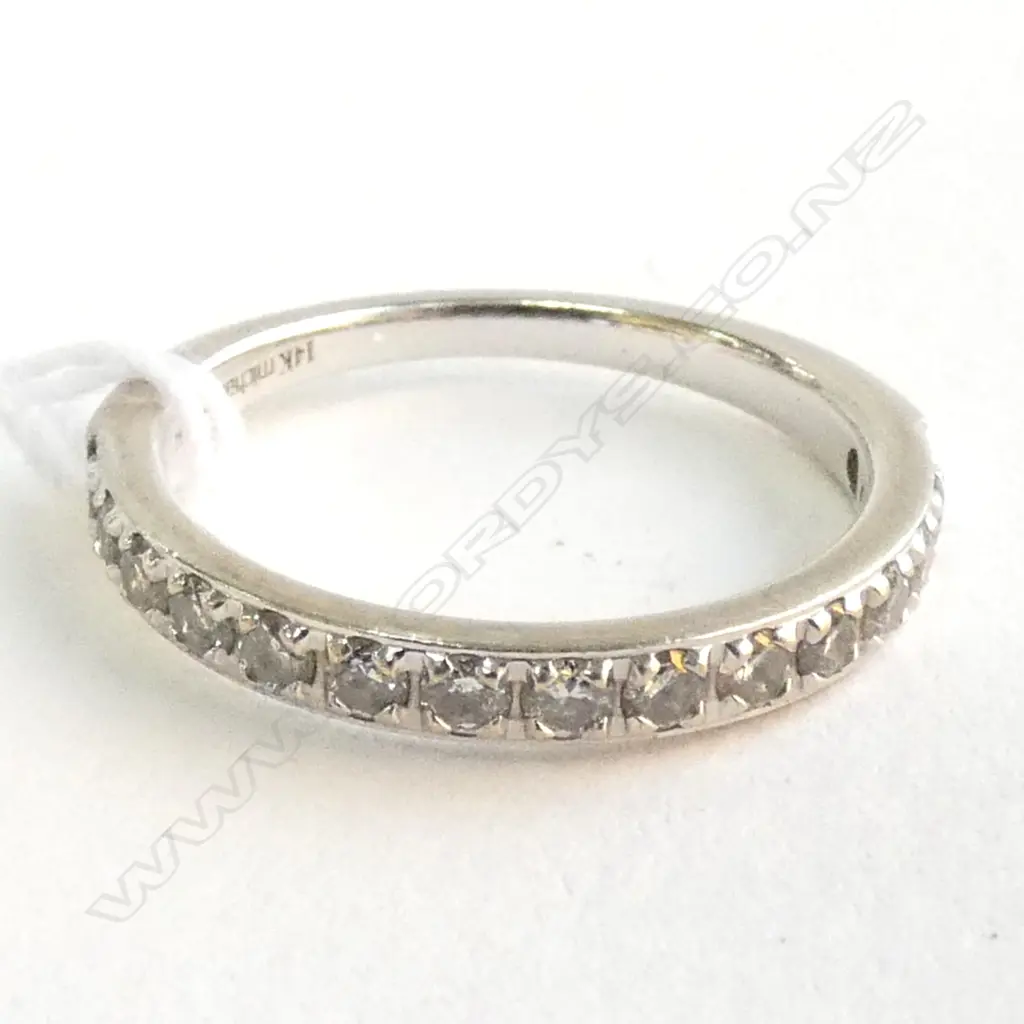 14CT WHITE GOLD AND DIAMOND BAND TDW 0.34 CT Image 1++