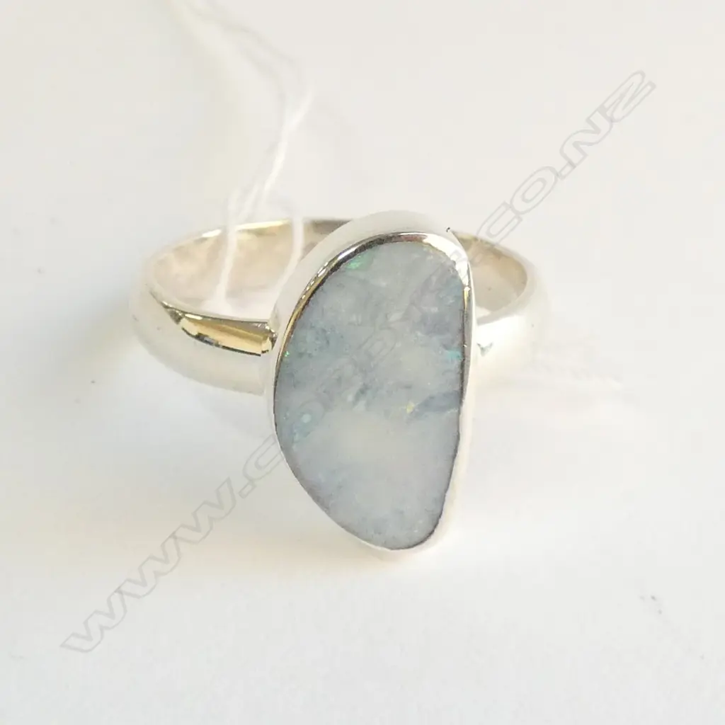 AUSTRALIAN OPAL STERLING SILVER RING Image 1++