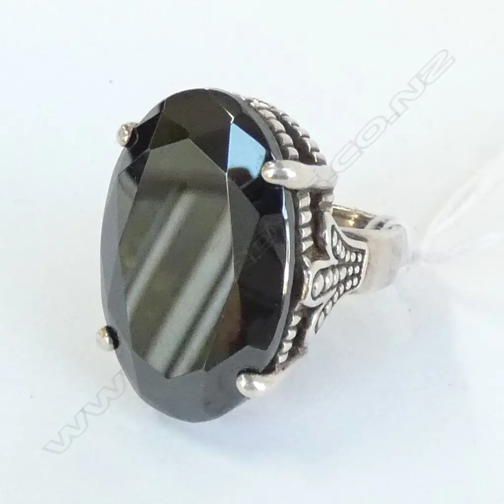 SILVER LARGE BLACK STONE DRESS RING SIZE N Image 1++
