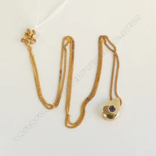 GOLD PENDANT ON GOLD PLATED CHAIN