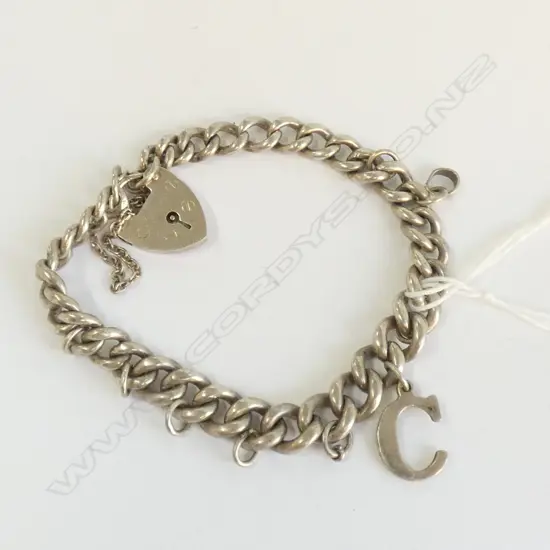 STG SILVER CURB LINK CHARM BRACELET WITH LOCK 28.3 G