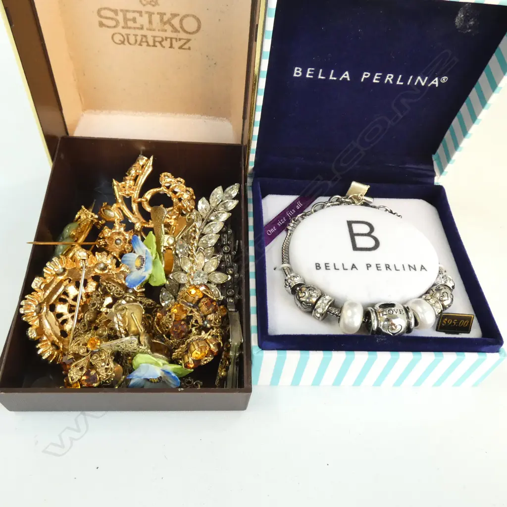 BOX COSTUME JEWELLERY + BELLA PERLINA BRACELET Image 1++