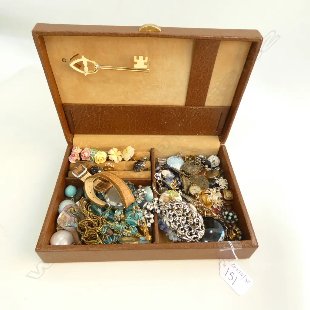 JEWELLERY BOX & COSTUME JEWELLERY Image 1++
