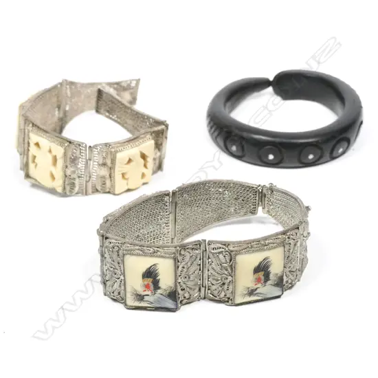 2 CHINESE BRACELETS & 1 HORN W CARVED SNAKE ENDS