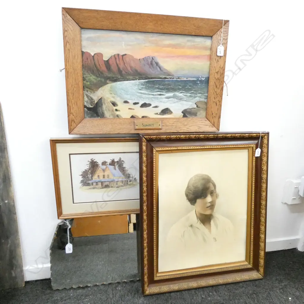 3 ARTWORKS & CRIMPED DECO MIRROR Image 1++