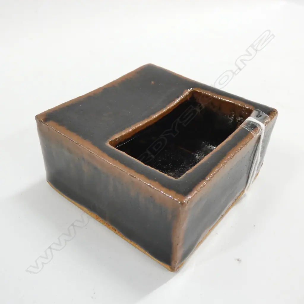 CHINESE BRUSH WASHER DARK GLAZE SQ. FORM Image 1++