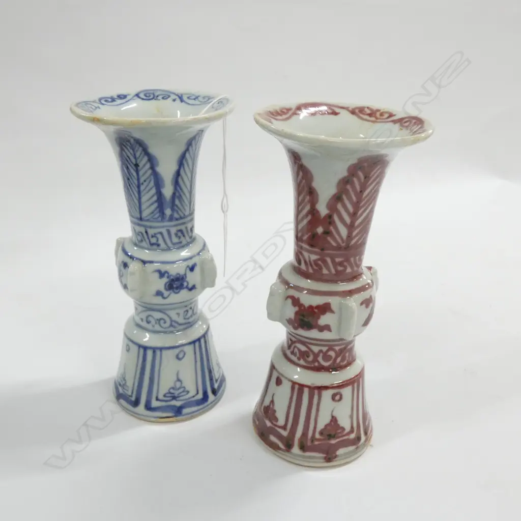 2 CHINESE GU FORM POTTERY VASES. 1 BLUE. 1 RED. H.158mm Image 1++
