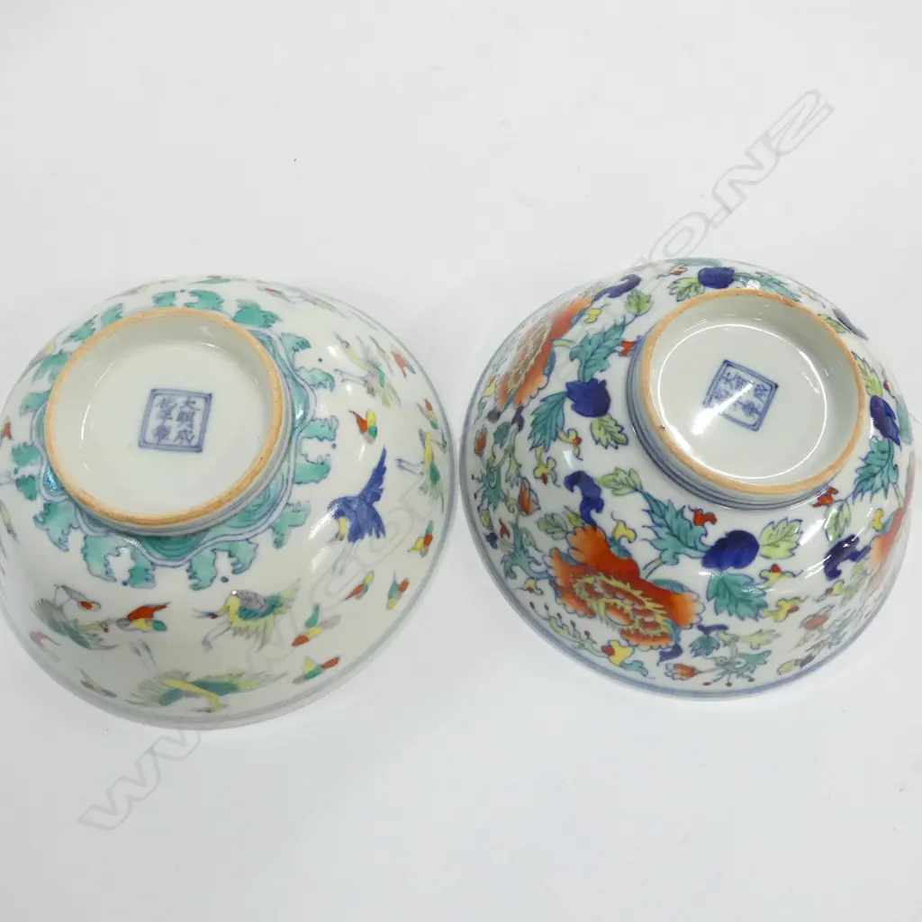 2 CHINESE DOUCAI PORCELAIN BOWLS DIA.175mm Image 1++