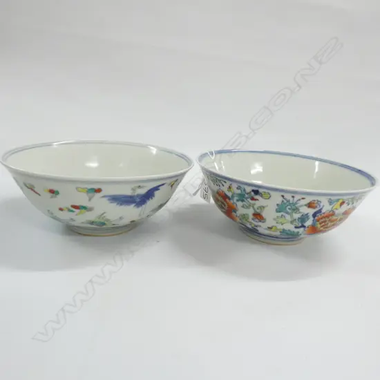 2 CHINESE DOUCAI PORCELAIN BOWLS DIA.175mm
