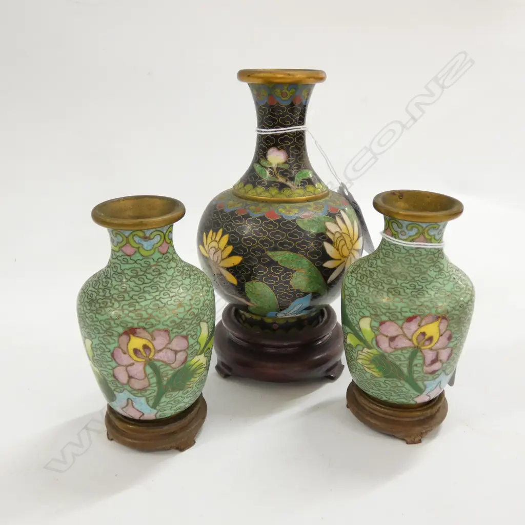 3 CLOISONNE VASES H. 130MM Image 1++