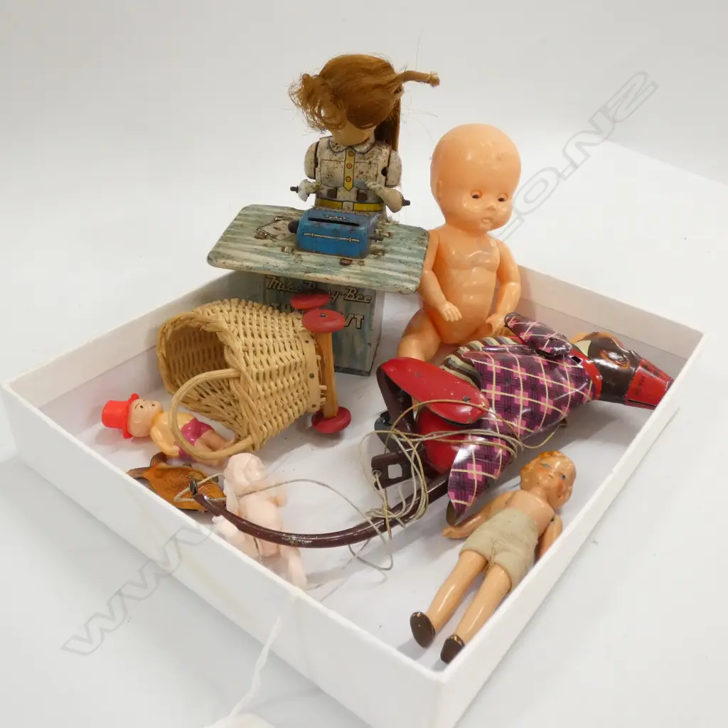 ASST VINTAGE TOYS TIN PLATE + CELLULOID ETC Image 1++