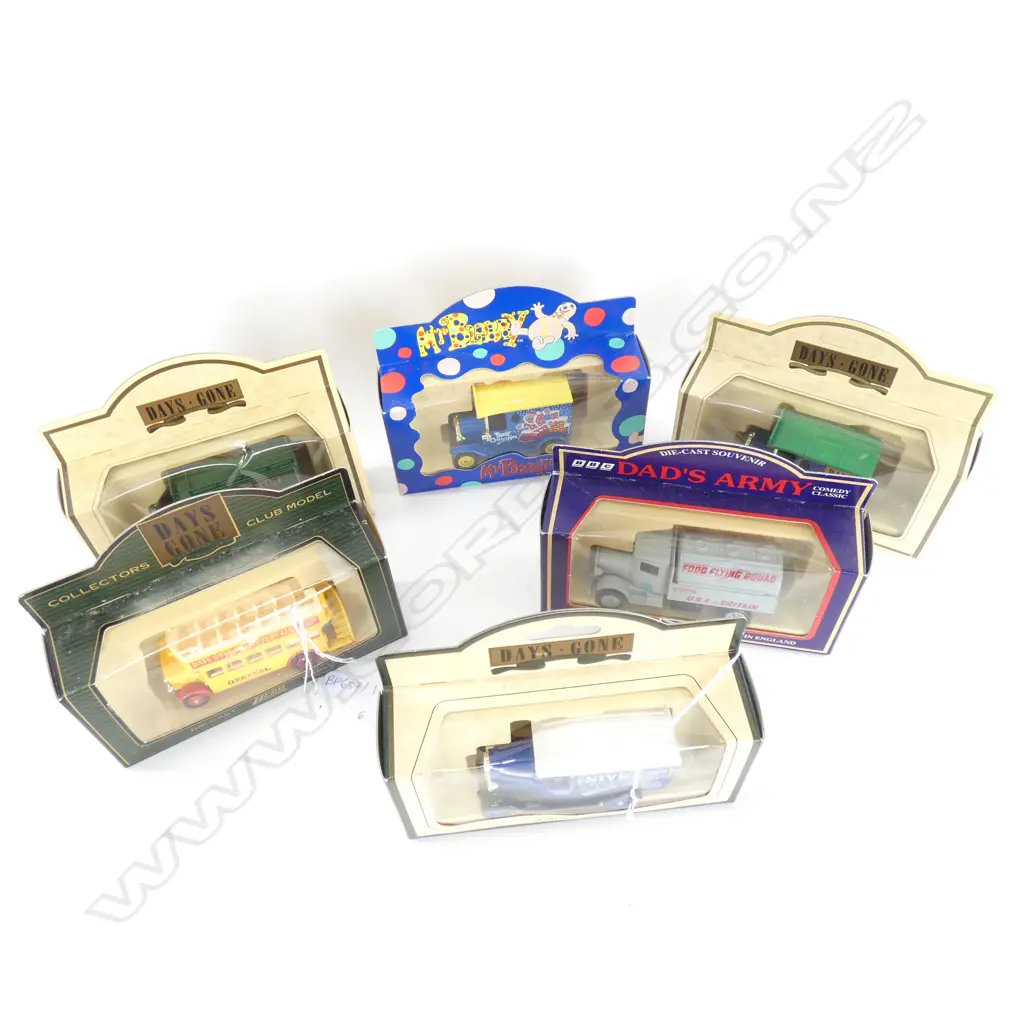 6 BOXED COLLECTORS TRUCKS  Image 1++