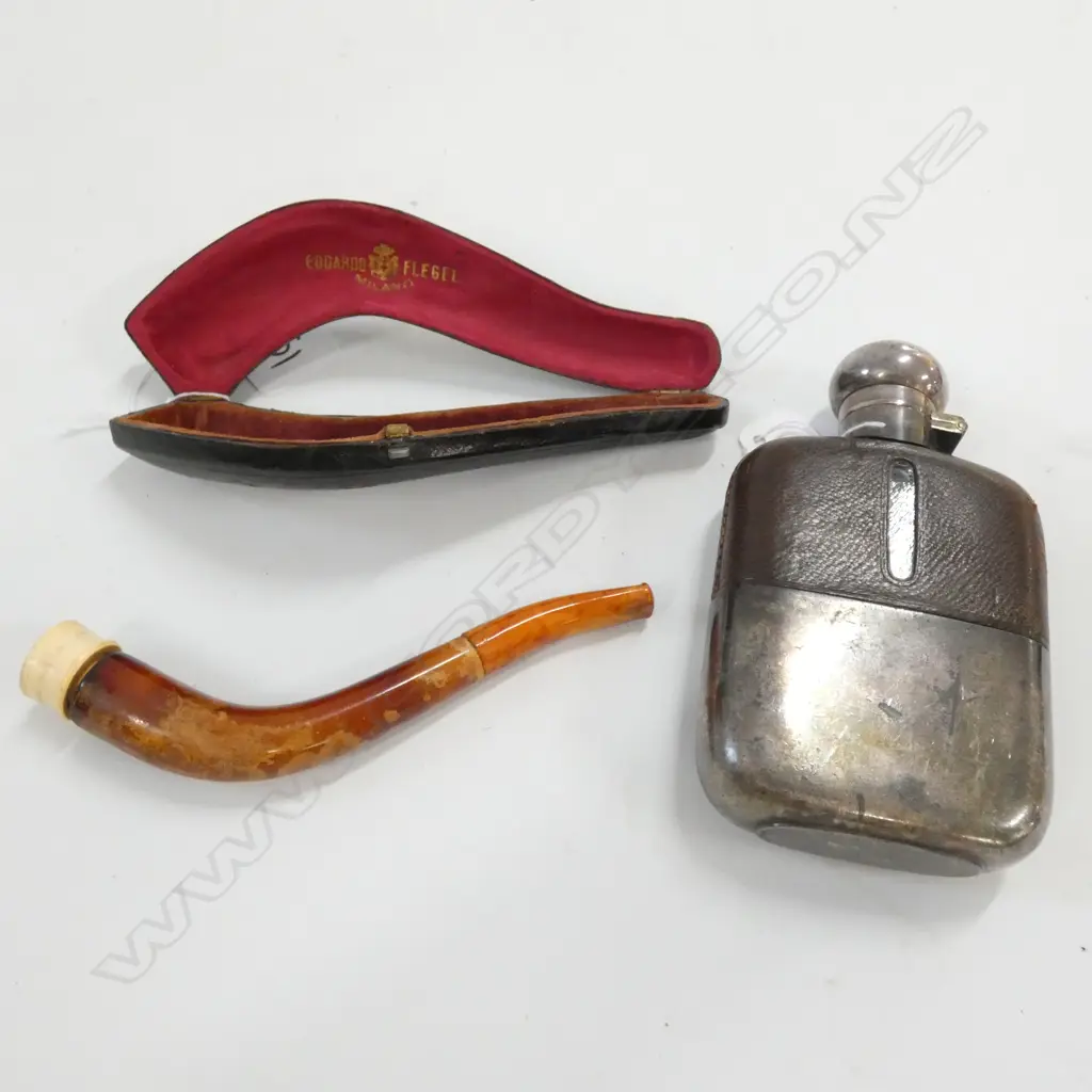 MEERSCHAUM PIPE IN CASE + SMALL FLASK WITH LEATHER & SILVER TONE COVER Image 1++