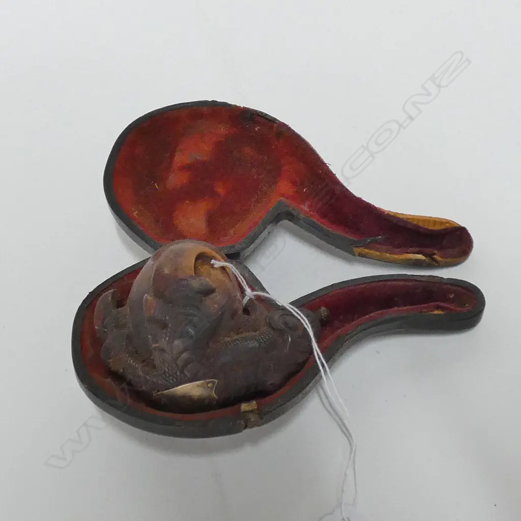 VICT. CARVED BRIAR PIPE CASED. CLAW & DRAGON... Image 1++