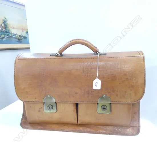 VINTAGE LEATHER BRIEF CASE PRINTED CROCODILE PATTERN