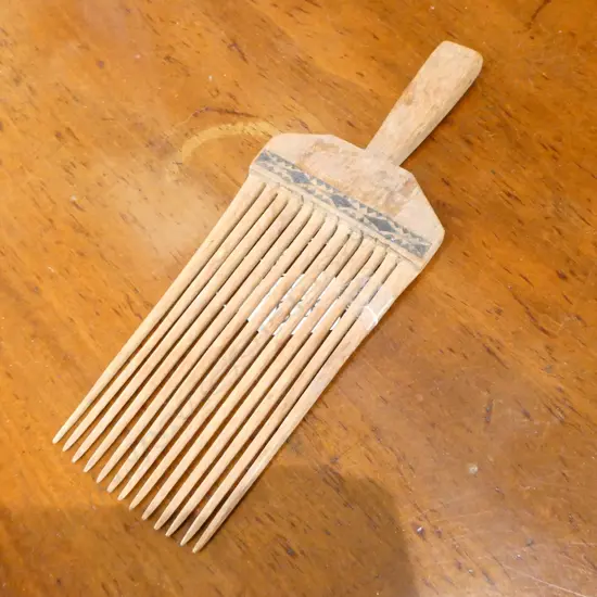 SOLOMON ISLANDS COMB 225MM