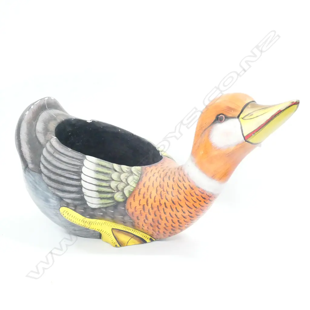 CARVED WOODEN DUCK  Image 1++
