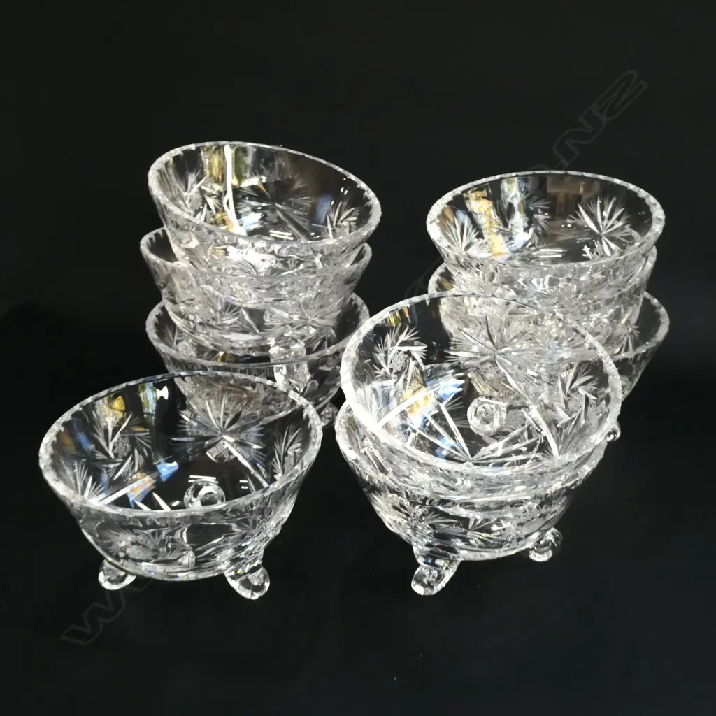 SET OF 9 FOOTED CRYSTAL BOWLS 130MM DIA Image 1++