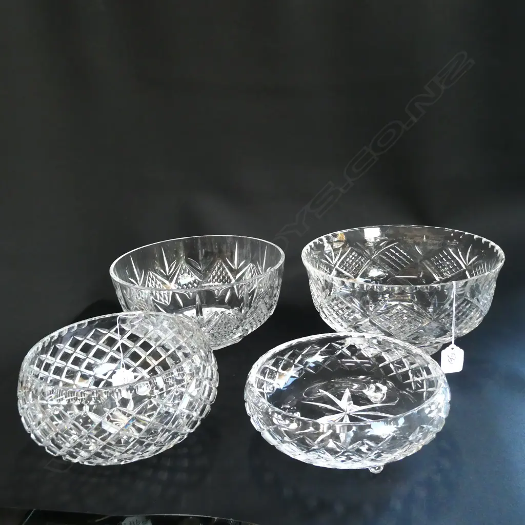 4 CUT CRYSTAL BOWLS D 230 MM Image 1++