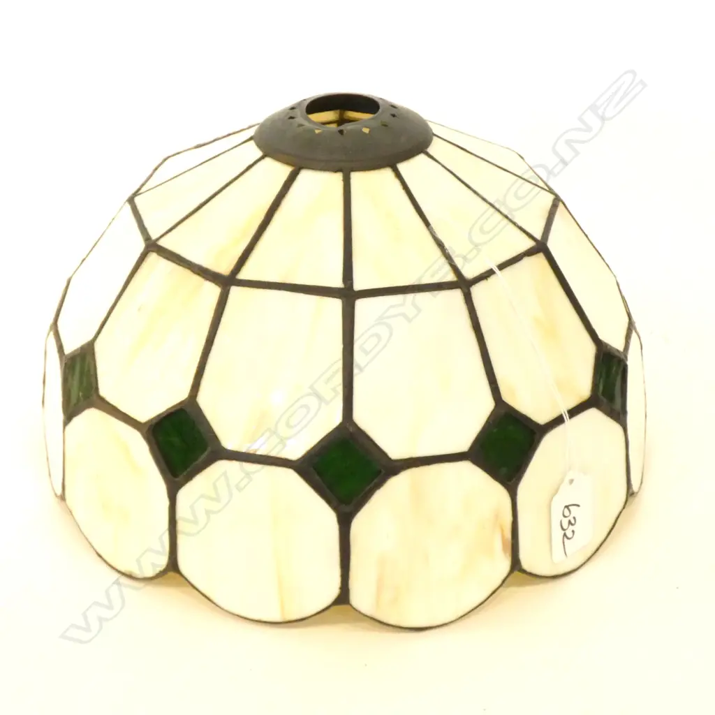 LEADLIGHT LIGHT SHADE Image 1++