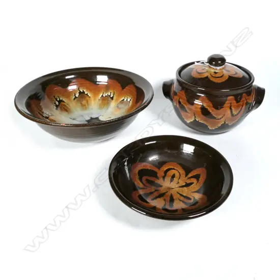 THREE NZ STUDIO POTTERY PIECES