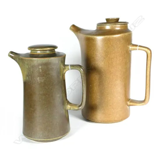 TWO TEMUKA POTTERY STONEWARE COFFEE POTS, H. 200MM & 250MM