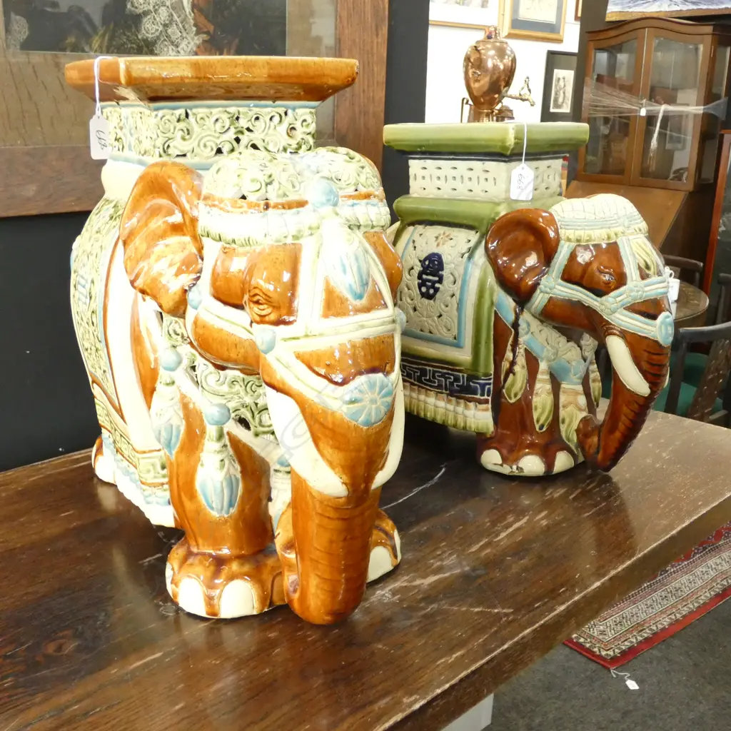 2 ELEPHANT GARDEN STOOLS, H.440mm Image 1++