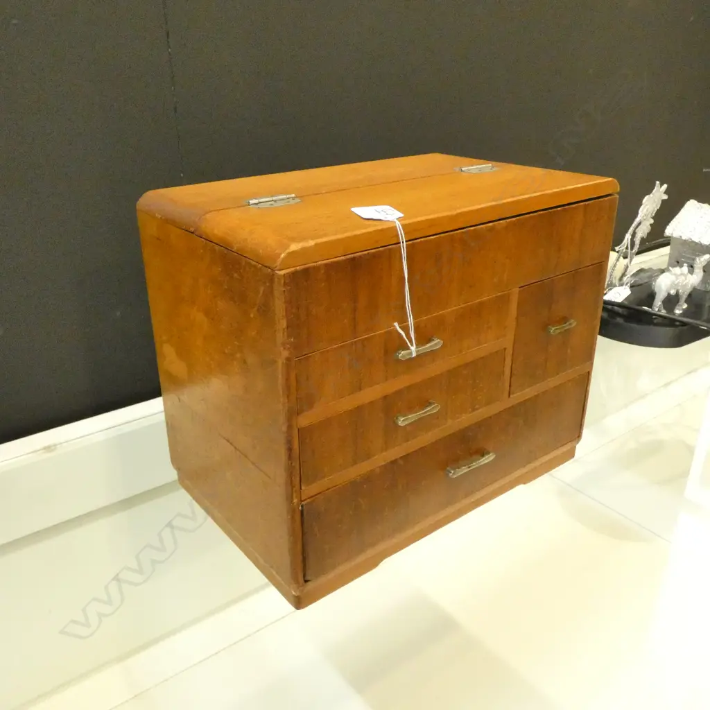 JAPANESE TRINKET BOX, H240mm Image 1++