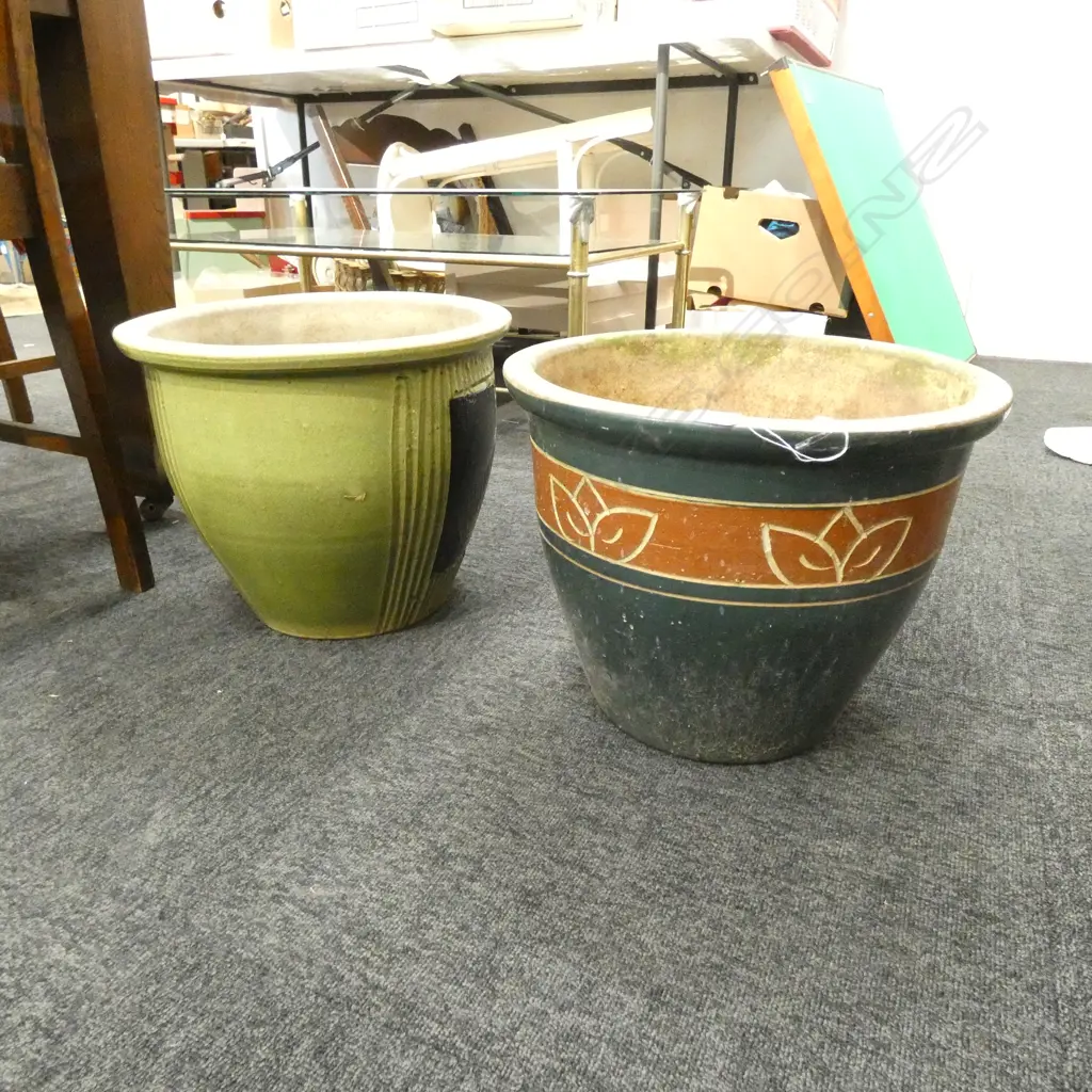 2 LGE CERAMIC GARDEN POTS H. 310MM Image 1++
