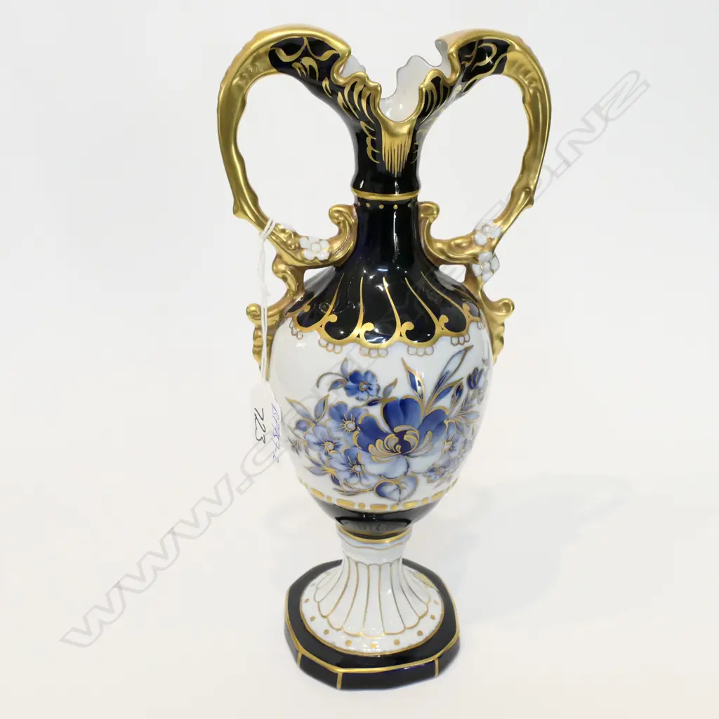 ROYAL DUX FANCY URN FLORAL BLUE GILT. H.285mm Image 1++