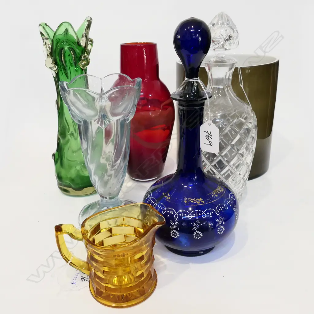 7 PCES ASST. GLASS INCL. 2 DECANTERS ETC Image 1++