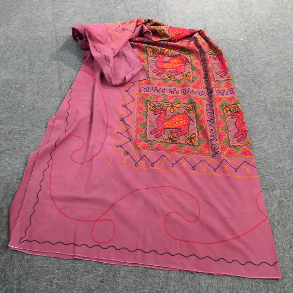 INDIAN 'CREWEL WORK' THROW,1690 X 2550MM Image 1++