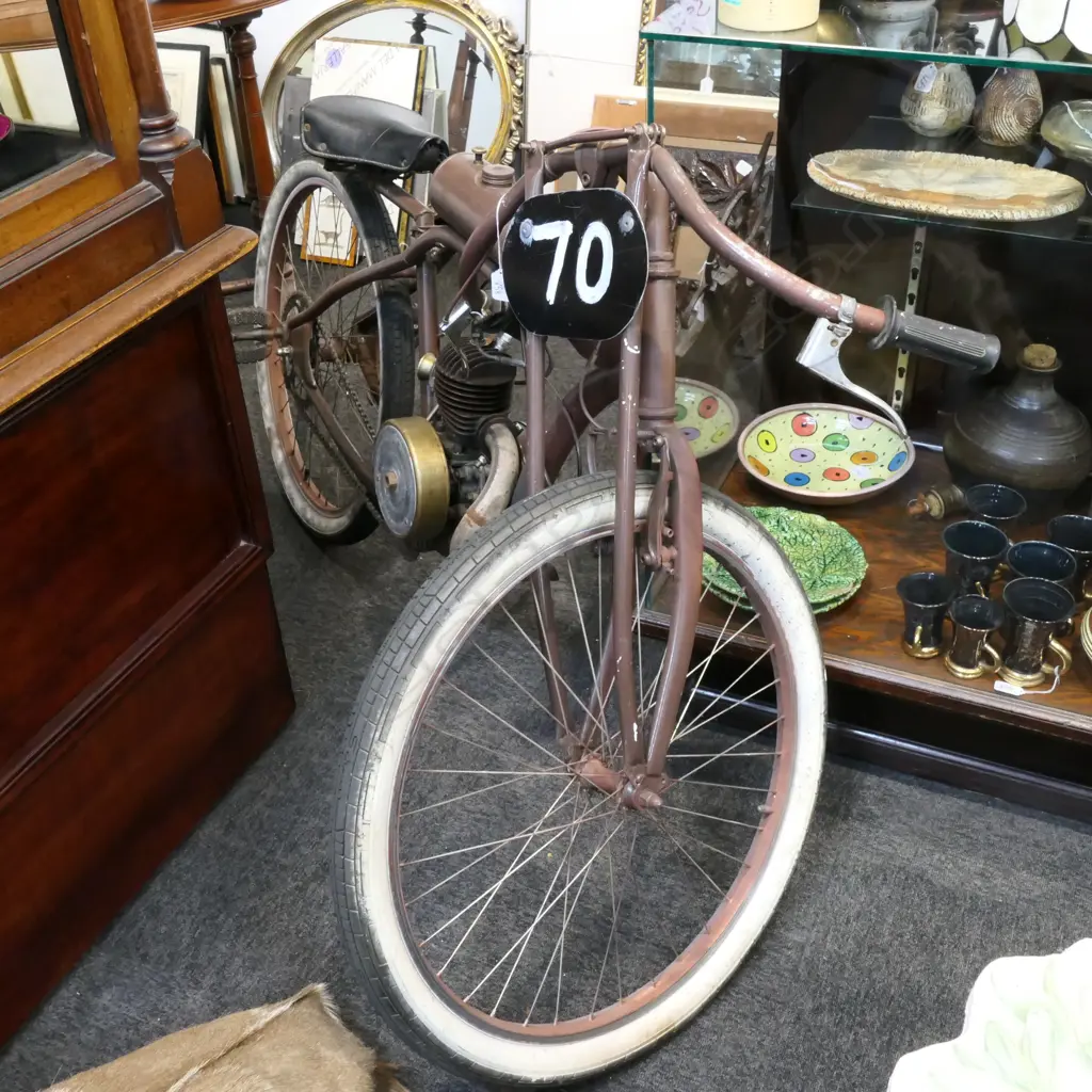 VINTAGE MOTORIZED BICYCLE Image 1++