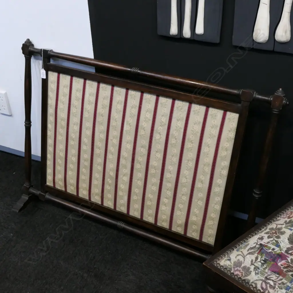 FIRE SCREEN W.100mm Image 1++