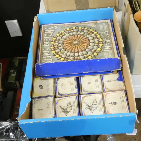 COLLECTION 'MOSAIC DESIGNS IN SHELLS' 