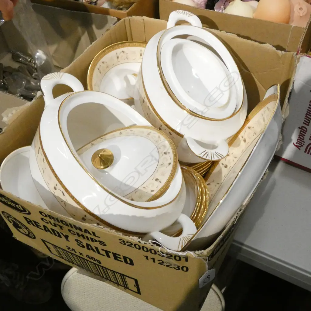 ASST ROYAL QUEENS INDIAN DINNER WARE Image 1++