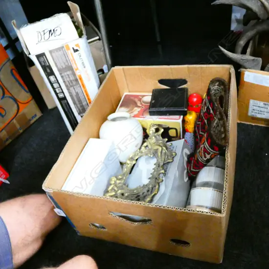 BOX LOT GAOKI X-GAME, RAMEKINS, FRAME, TENT ETC