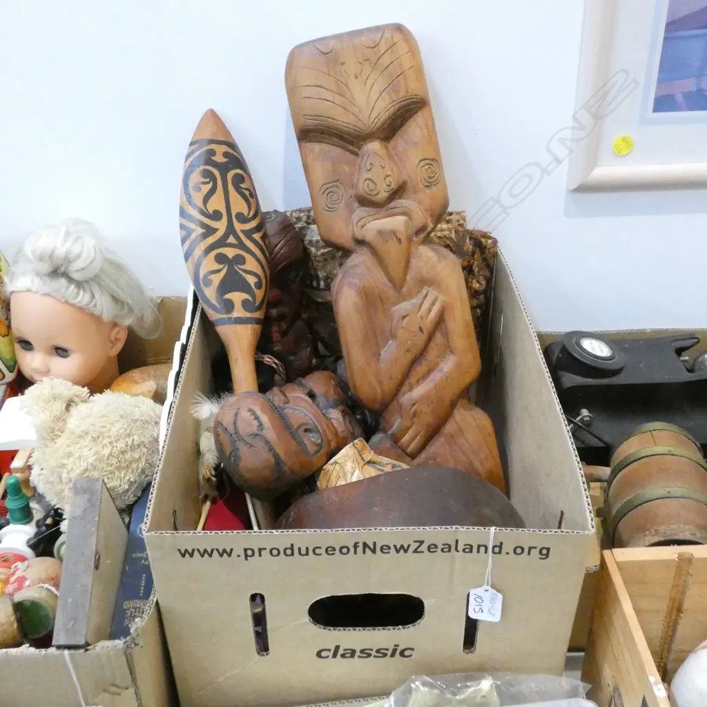 LOT ASST MAORI CARVINGS/TAPA DOLL ETC Image 1++