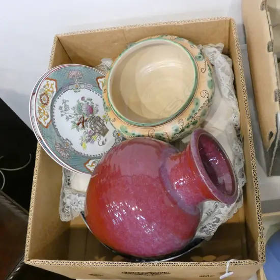 LOT ASSORTED ASHETTES, VASE, BOWLS ETC