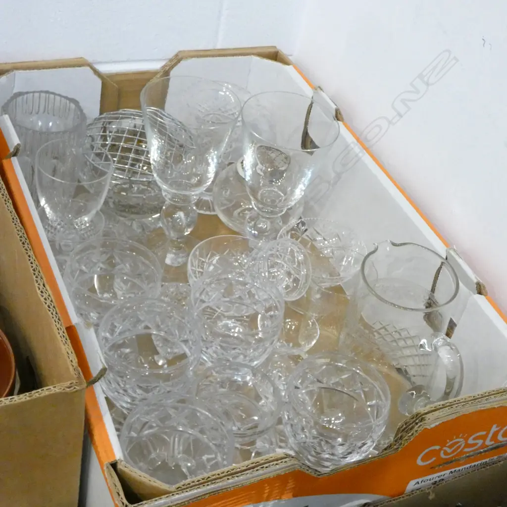 LOT ASST CRYSTAL ETC Image 1++