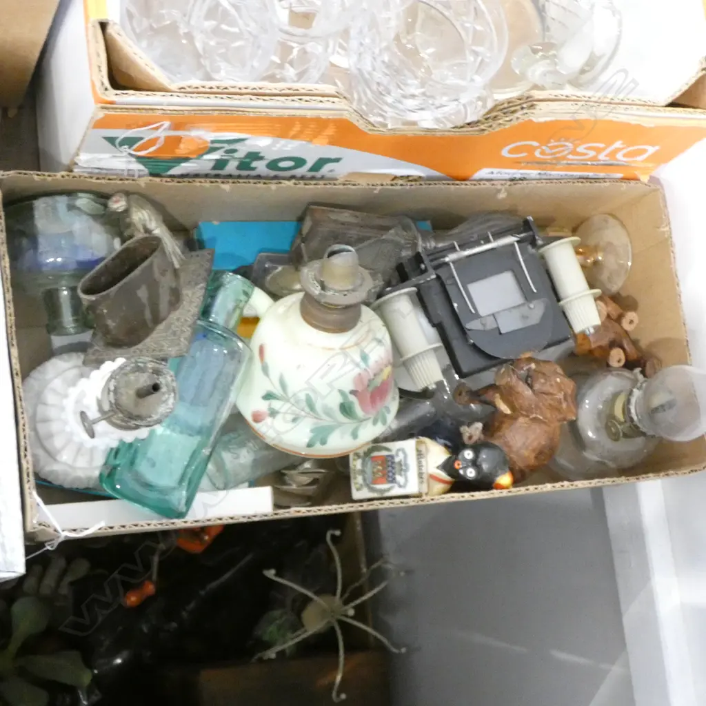 LOT ASST MATCH HOLDERS/LAMPS EP WARE ETC Image 1++