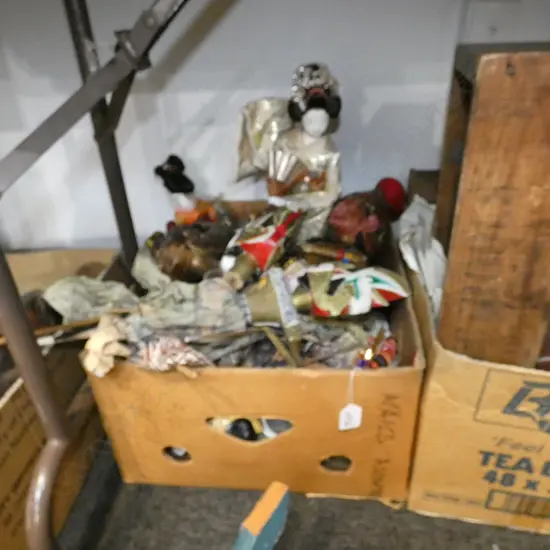 ASST JAPANESE + INDONESIAN DOLLS + PUPPETS 