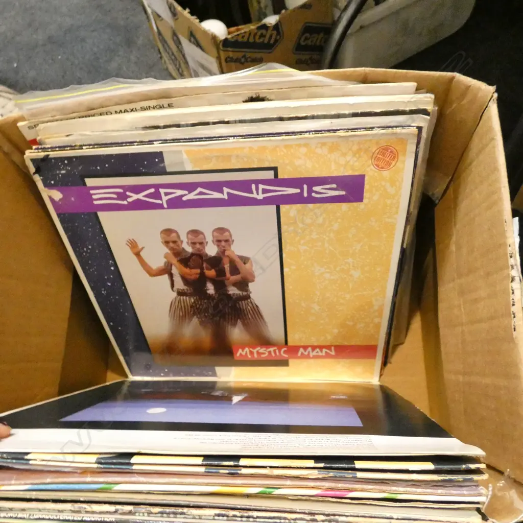 GOOD BOX LOT ASST RECORDS Image 1++